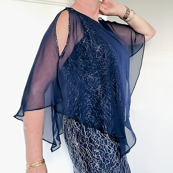 Lace sheath dress with removable shawl size 10P - Picture 2 of 9